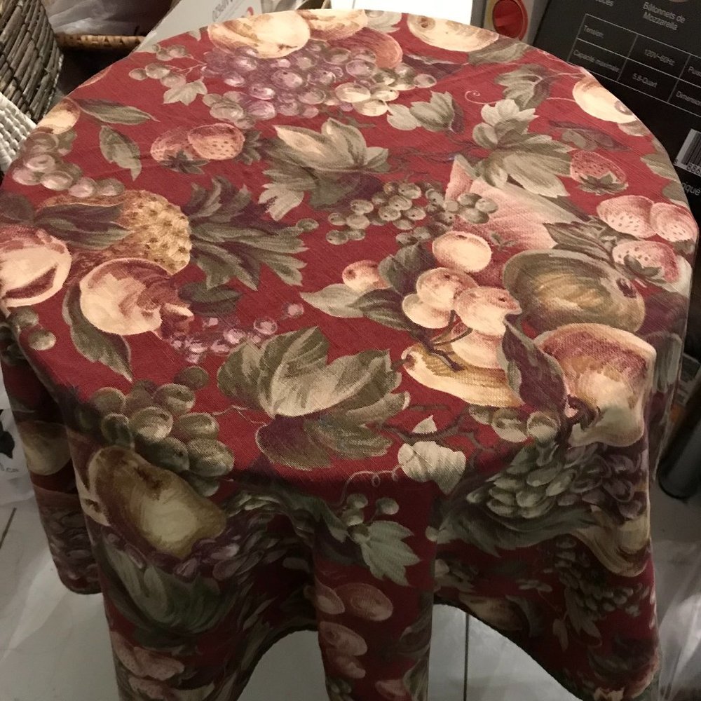Fruits pattern round table cloth